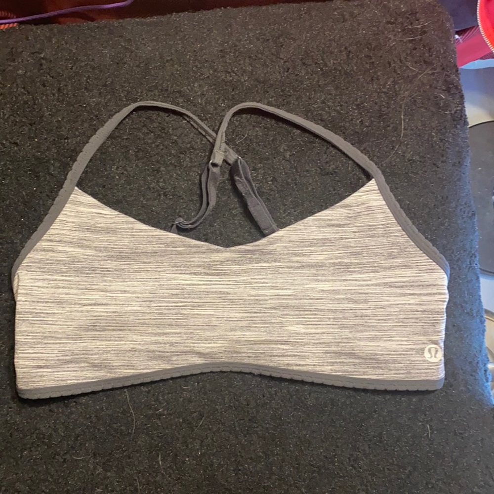 Sports bra